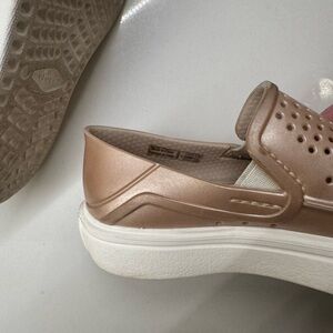 Girls toddler Crocs size 7